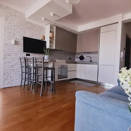 Torre Aurora Apartment